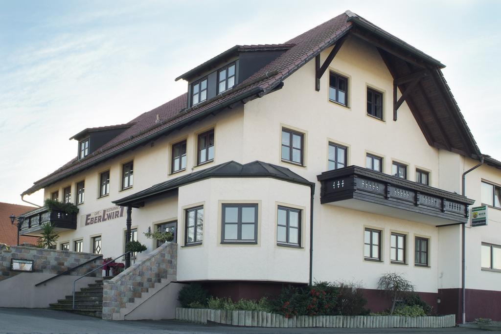 Hotel - Restaurant Eberlwirt Bruckberg Exterior photo